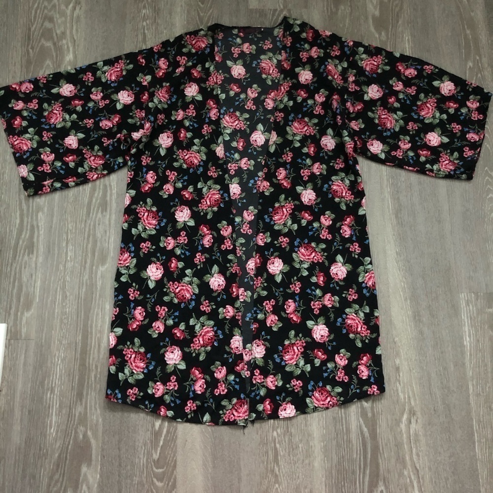 Floral Kimono by‎ MYTH Size Medium